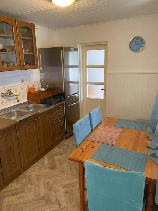 Cheerfull 2-Bedroom With Patio. Close To All Ameneties. Загреб Экстерьер фото